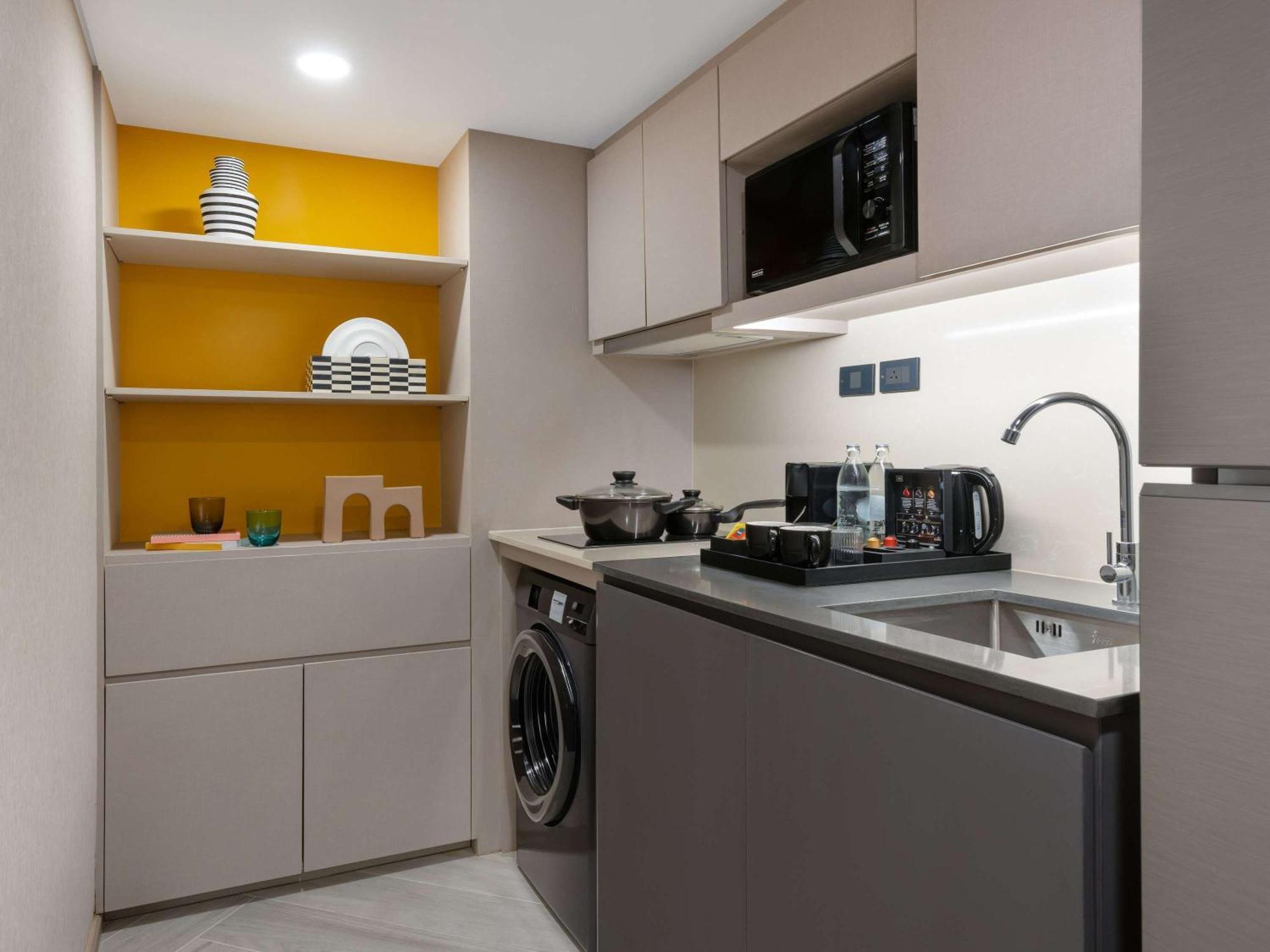Tribe Living Bangkok Sukhumvit 39 By Accorhotels Ngoại thất bức ảnh
