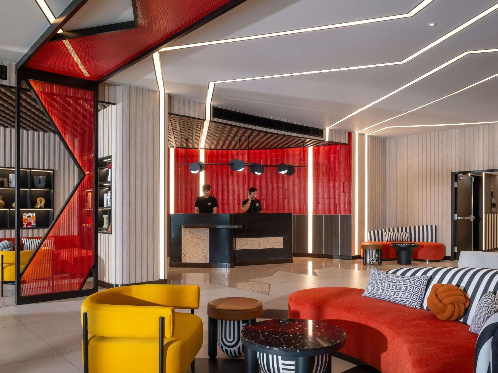 Tribe Living Bangkok Sukhumvit 39 By Accorhotels Ngoại thất bức ảnh