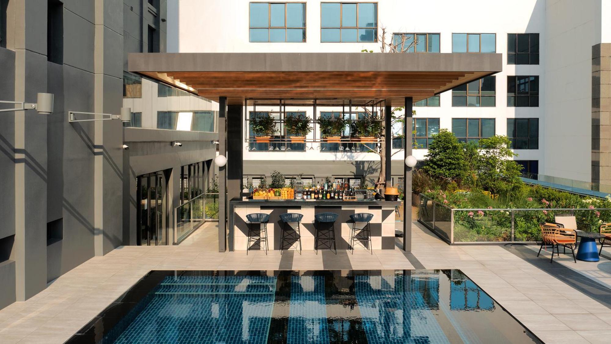 Tribe Living Bangkok Sukhumvit 39 By Accorhotels Ngoại thất bức ảnh