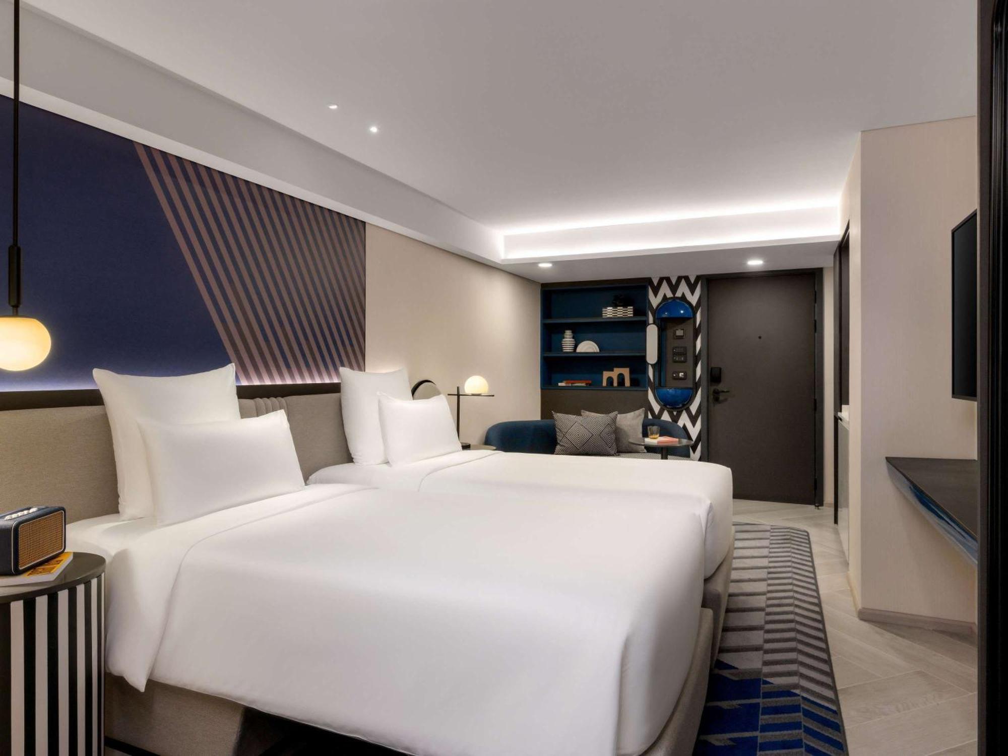 Tribe Living Bangkok Sukhumvit 39 By Accorhotels Ngoại thất bức ảnh