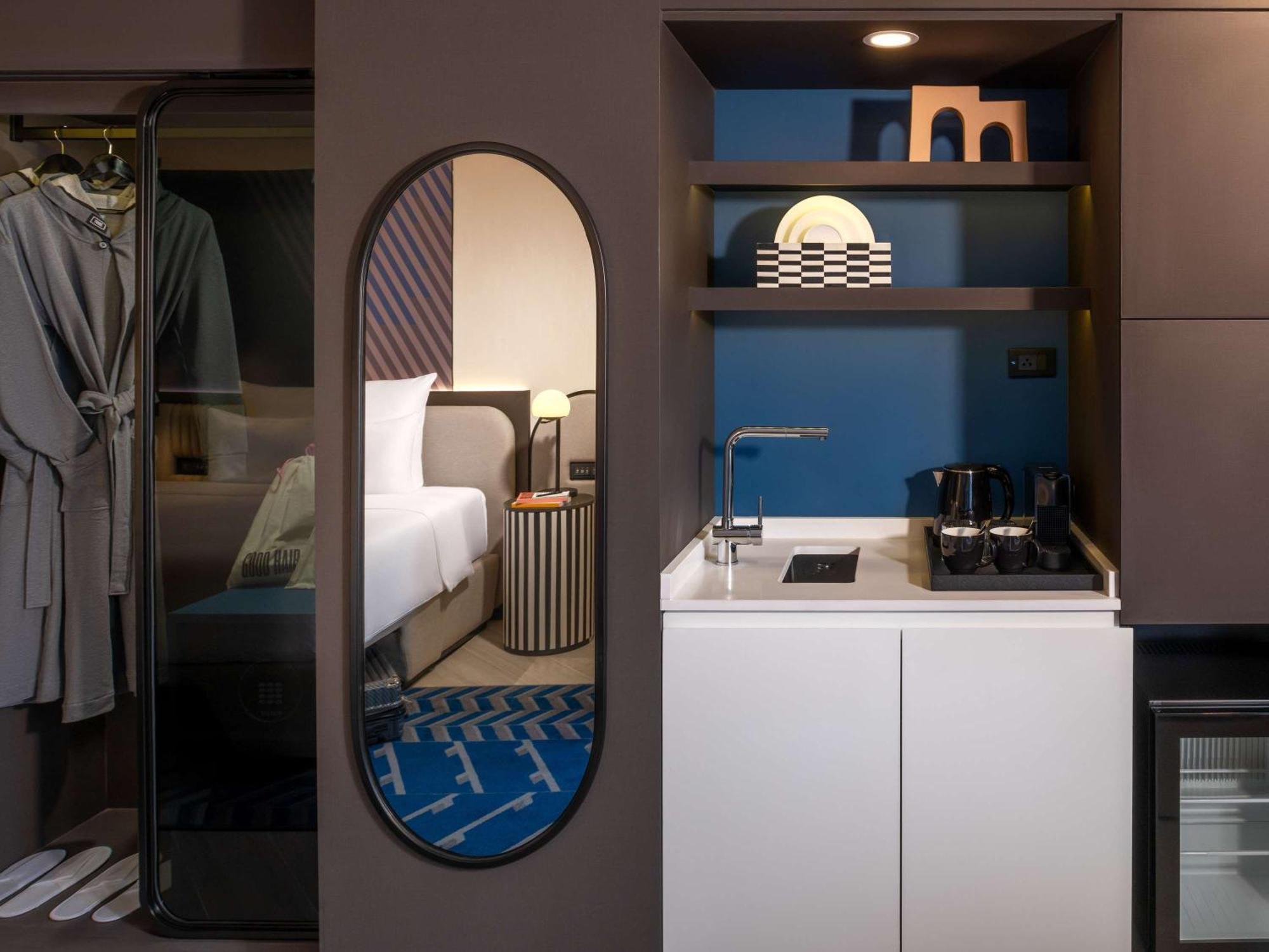 Tribe Living Bangkok Sukhumvit 39 By Accorhotels Ngoại thất bức ảnh