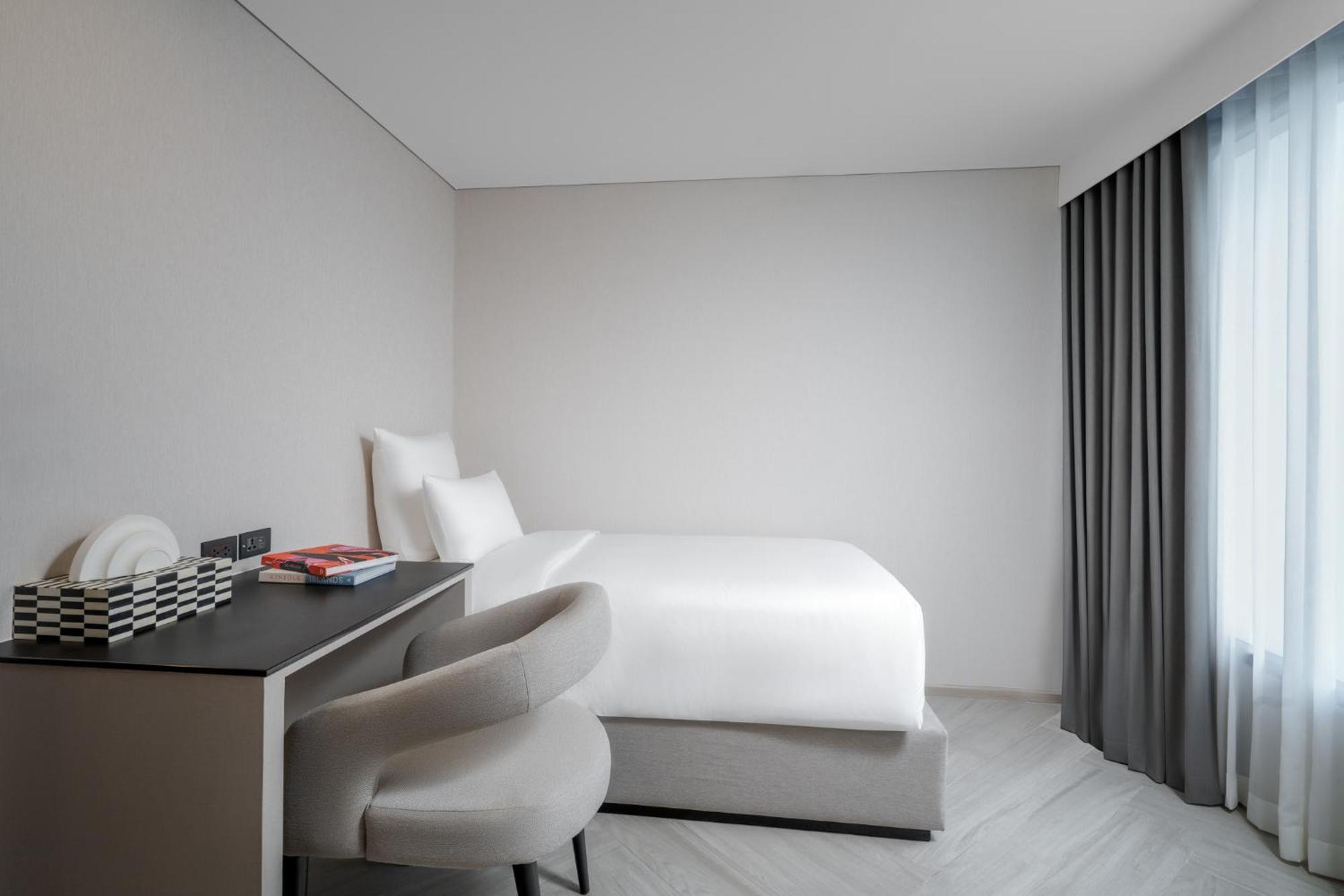 Tribe Living Bangkok Sukhumvit 39 By Accorhotels Ngoại thất bức ảnh